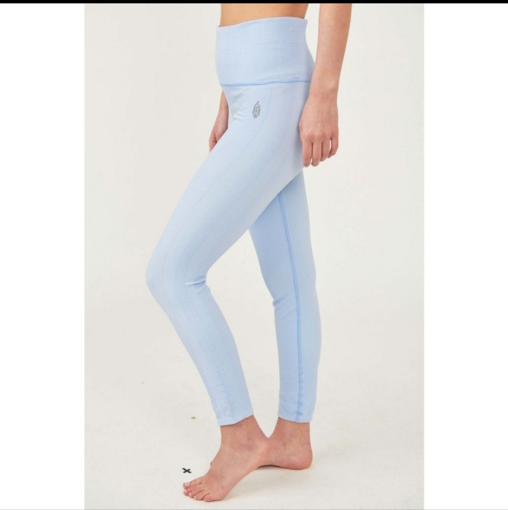 Nwt! Free People movement free throw hi-rise legging bluemoon quartz